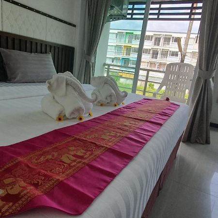 At Home Hotel Patong Екстериор снимка