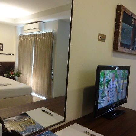 At Home Hotel Patong Екстериор снимка