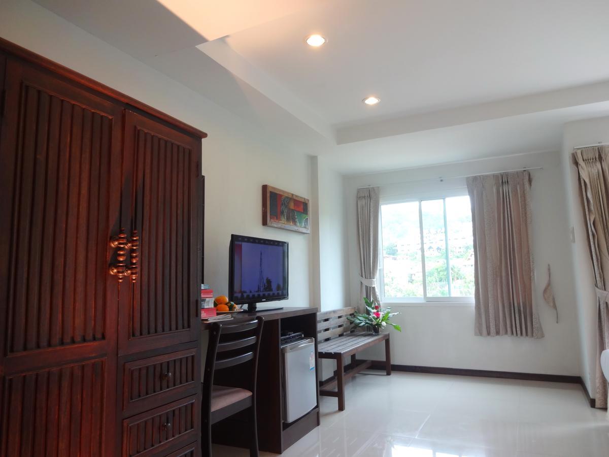 At Home Hotel Patong Екстериор снимка