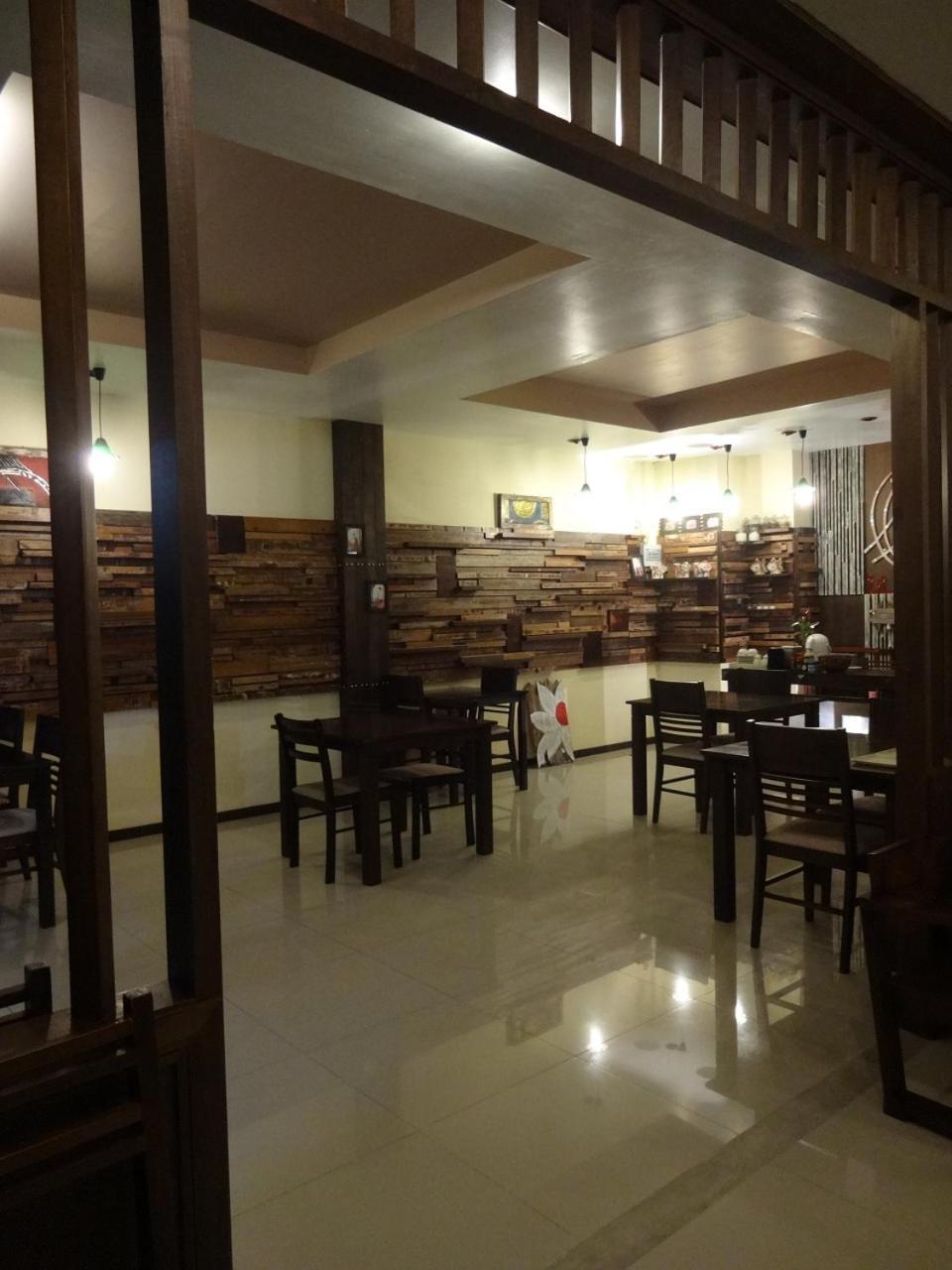 At Home Hotel Patong Екстериор снимка