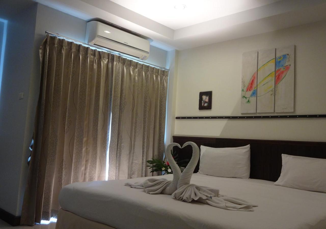 At Home Hotel Patong Екстериор снимка