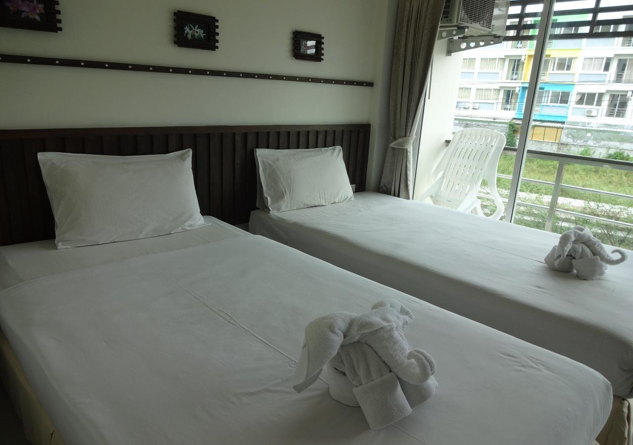 At Home Hotel Patong Екстериор снимка
